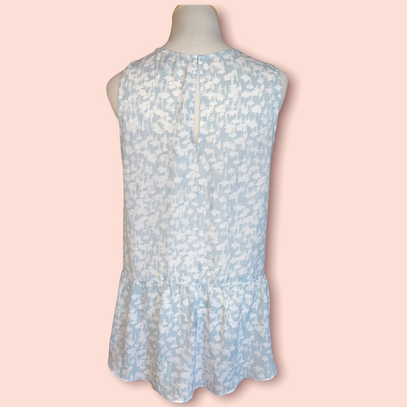 Banana Republic Peplum Sleeveless Shirt - Picture 3 of 7